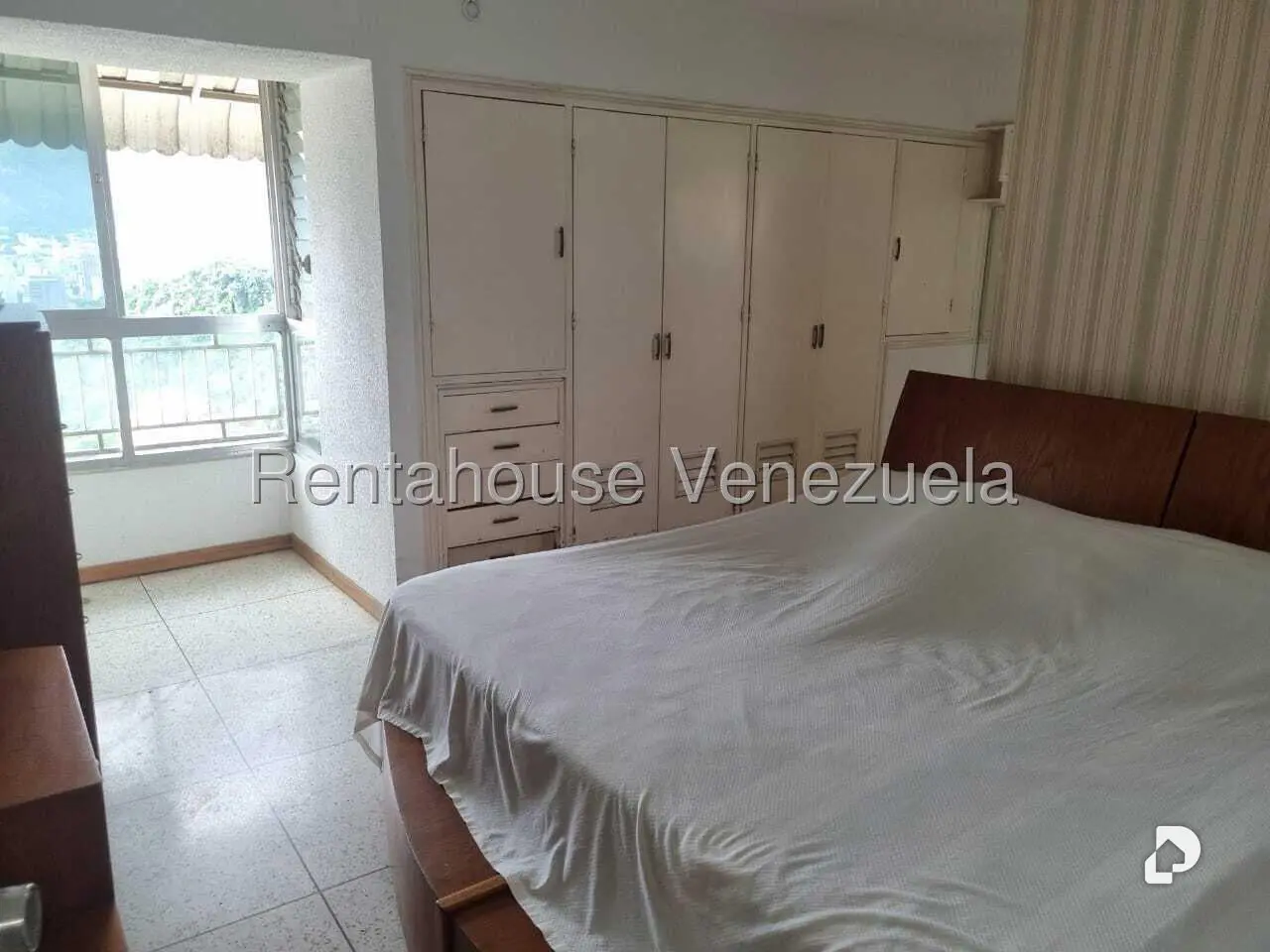 Apartamento en Colinas de Santa Mónica, Caracas – 25