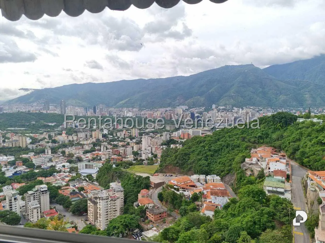 Apartamento en Colinas de Santa Mónica, Caracas – 20