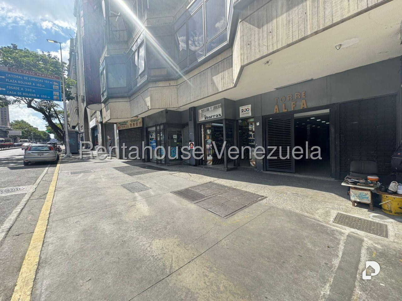 Oficina en Parroquia Altagracia, Caracas – 16
