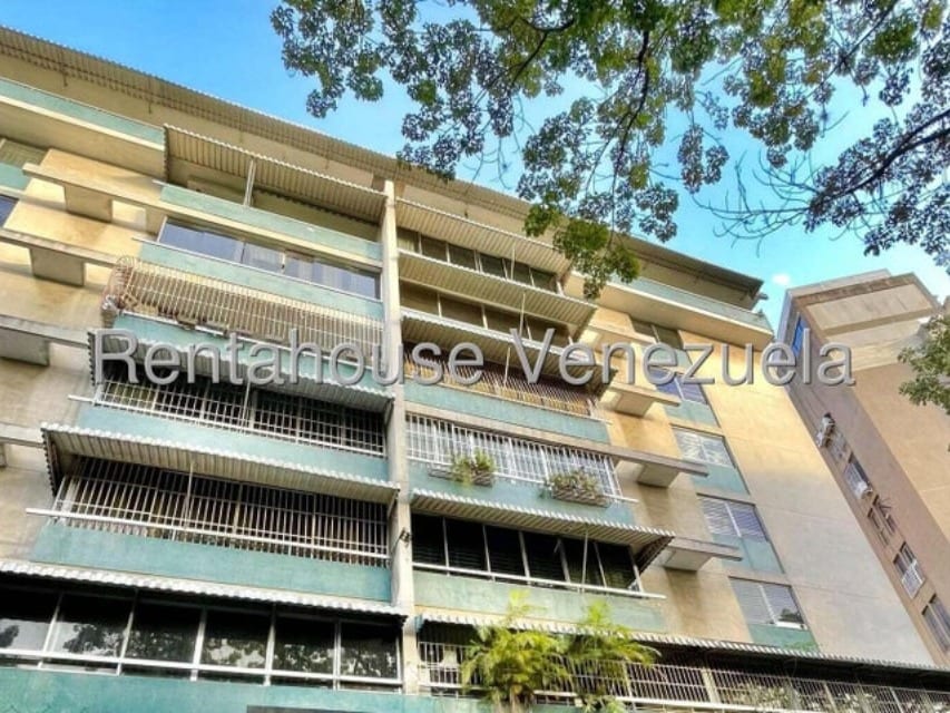 Apartment in La Florida, Caracas - 1