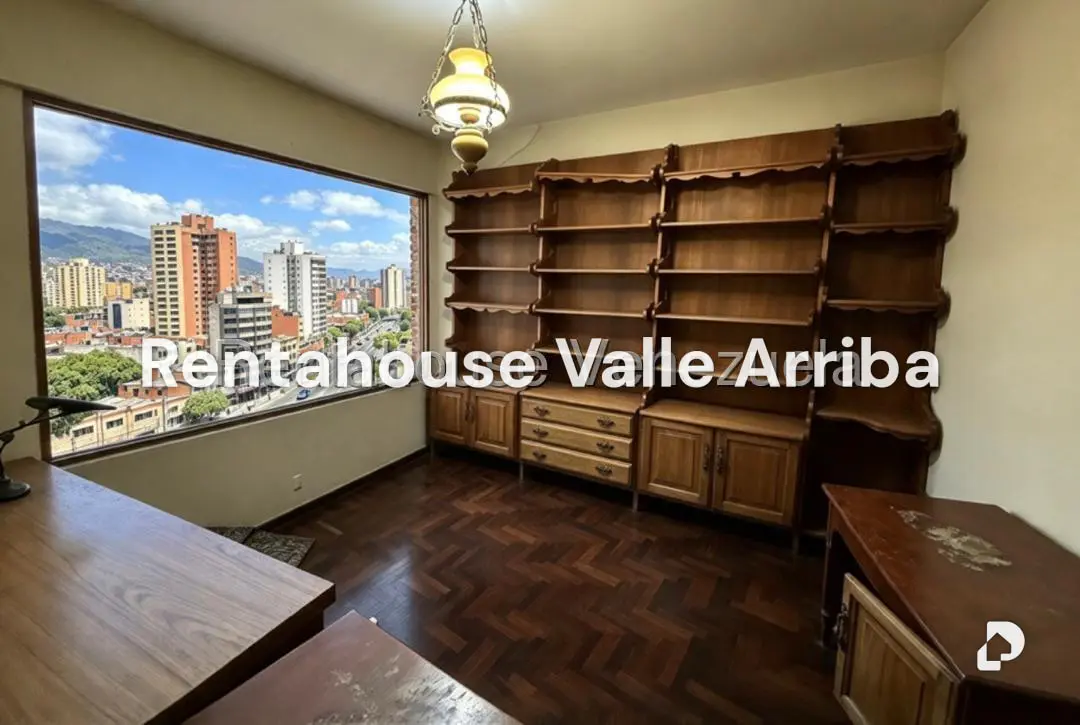 Apartment in Colinas de Santa Mónica, Caracas – 16