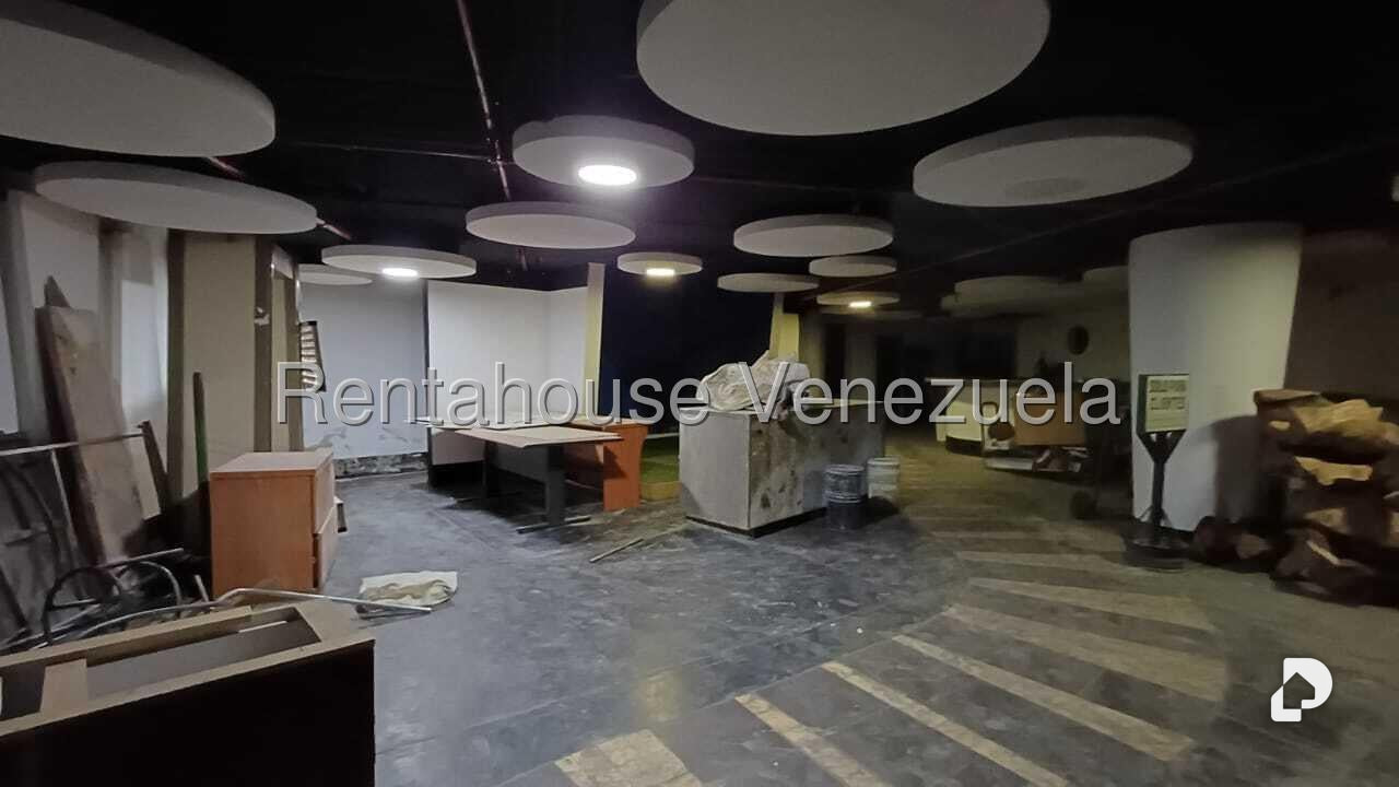 Local comercial en Colinas de Bello Monte, Caracas – 23