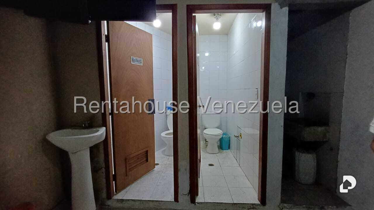 Local comercial en Colinas de Bello Monte, Caracas – 20