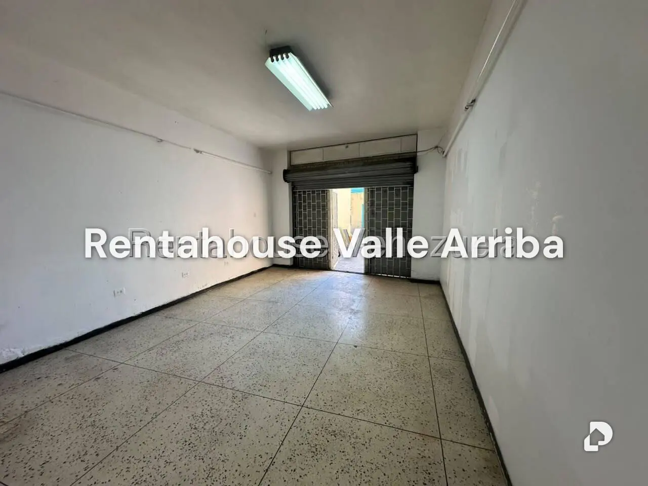 Local comercial en San Martín, Caracas – 10