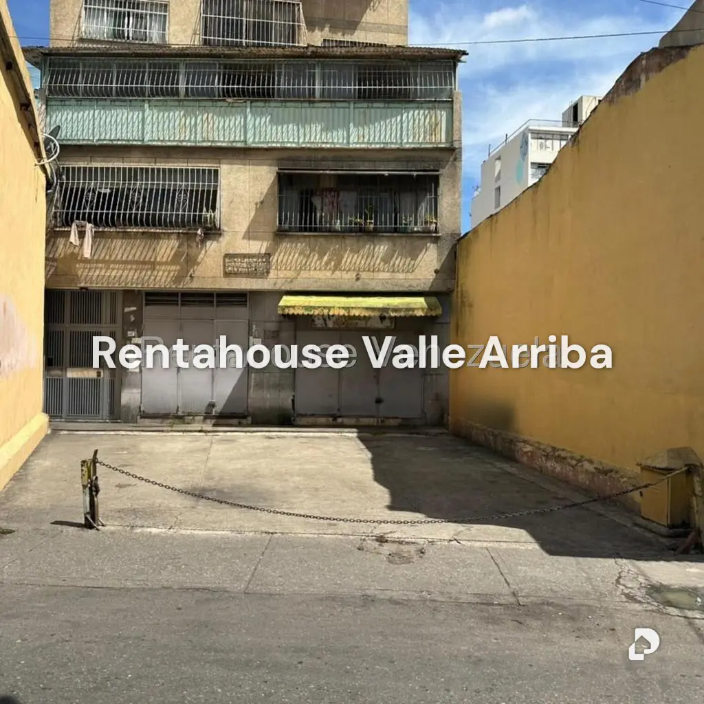 Local comercial en San Martín, Caracas – 2