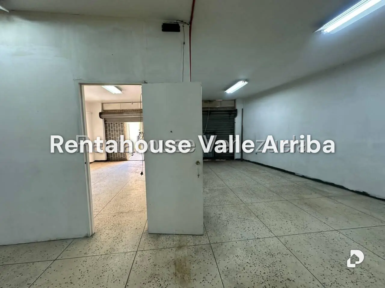 Local comercial en San Martín, Caracas – 4