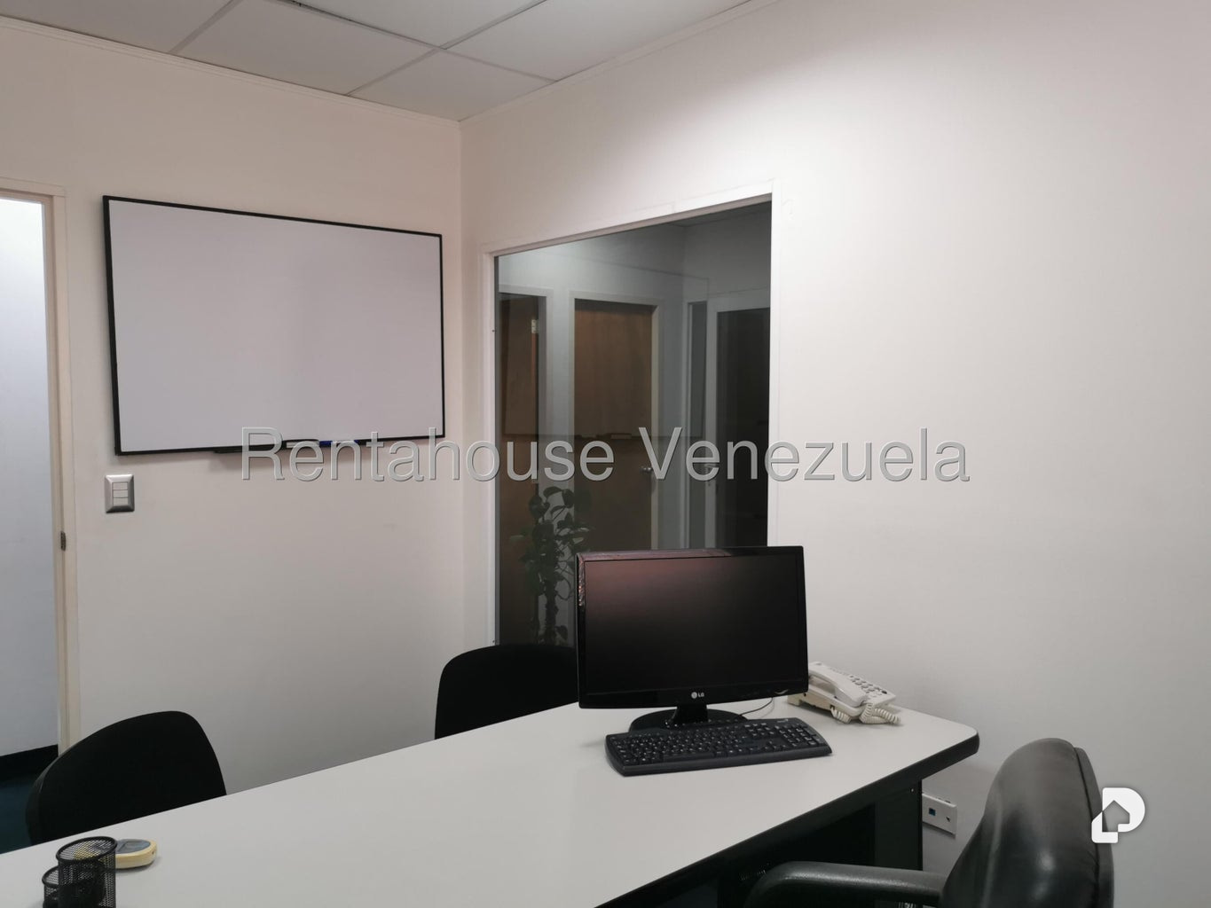Oficina en La Trinidad, Caracas