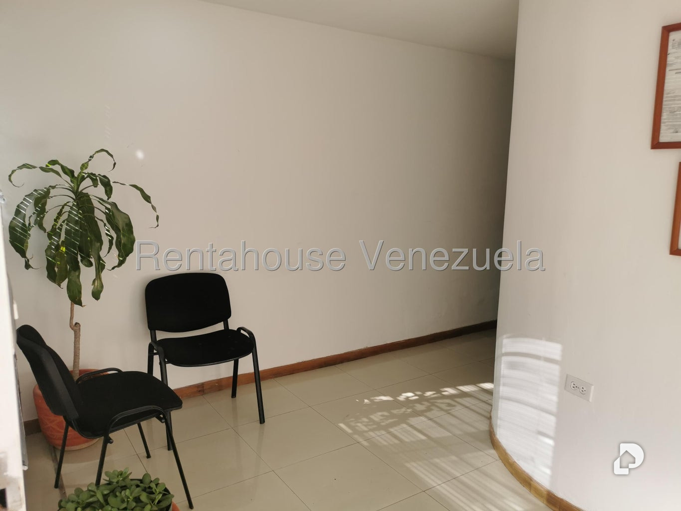 Oficina en La Trinidad, Caracas