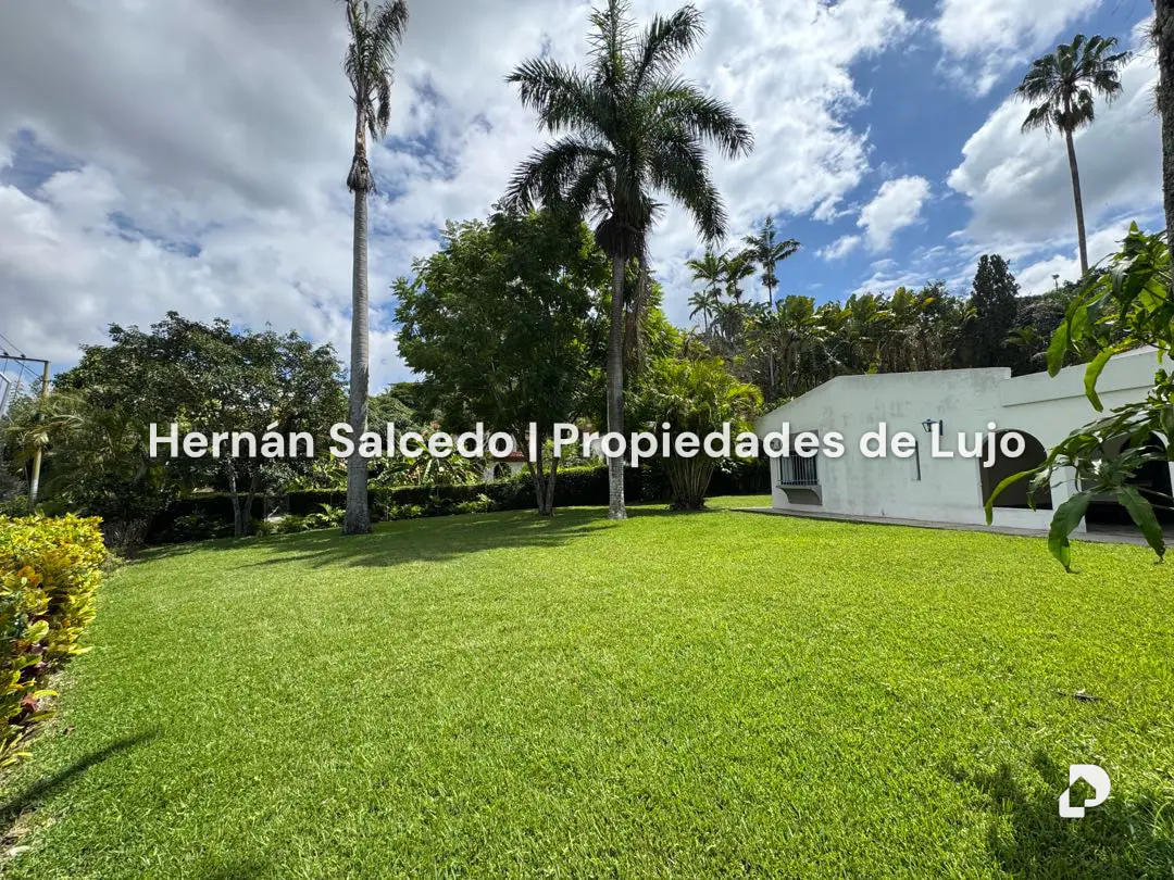 Casa en Cerro Verde, Caracas – 28