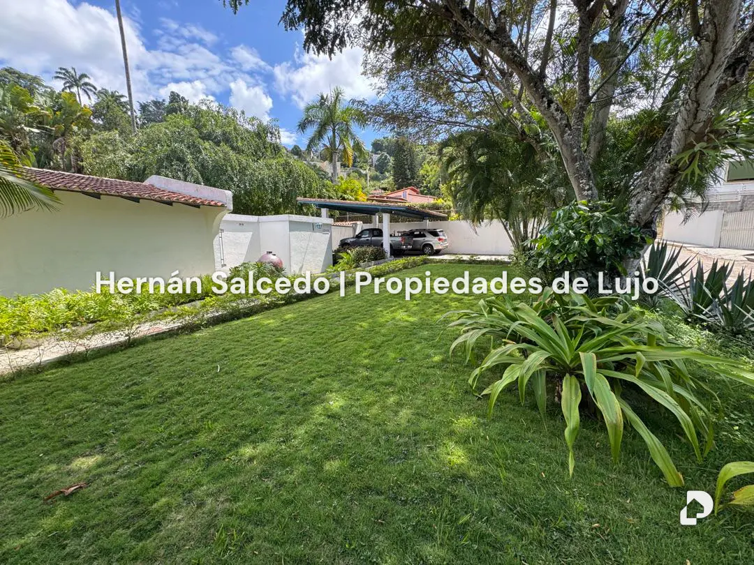 Casa en Cerro Verde, Caracas – 9