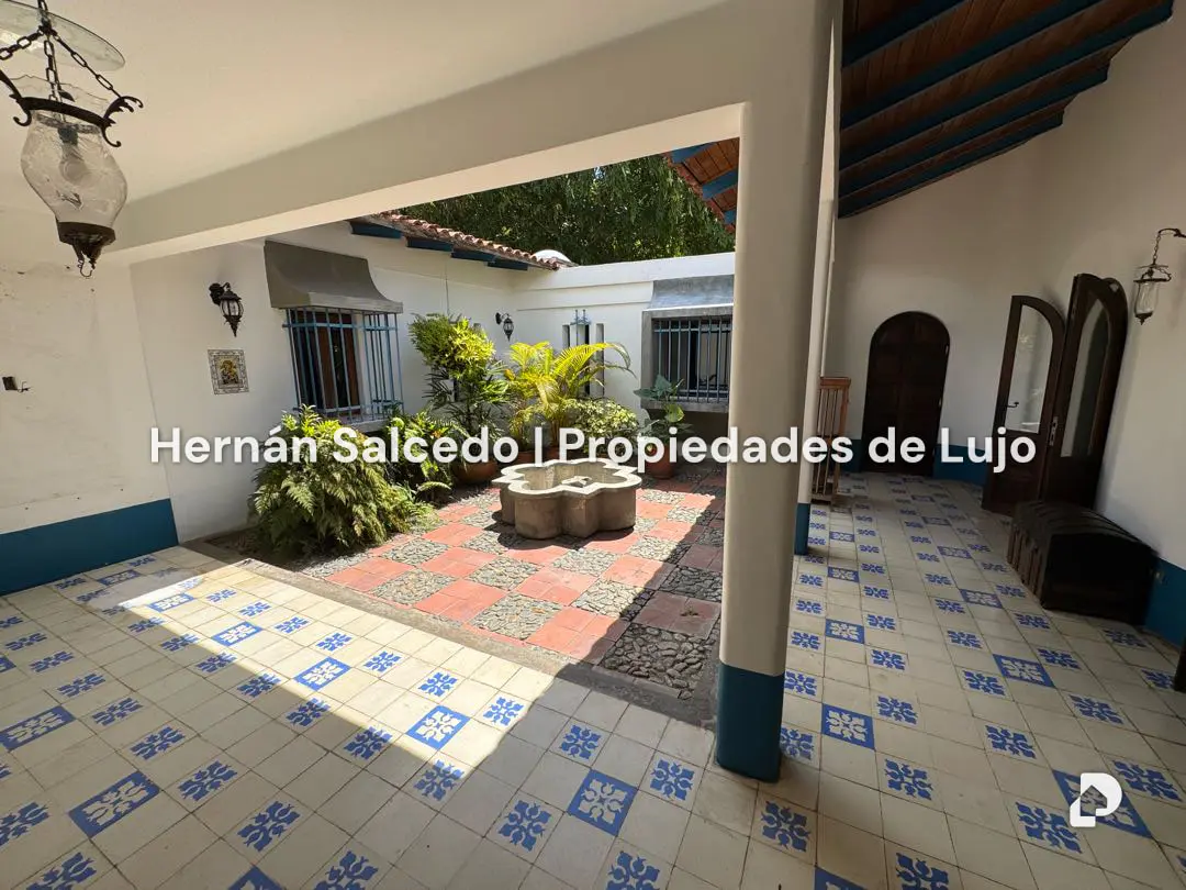 Casa en Cerro Verde, Caracas – 15