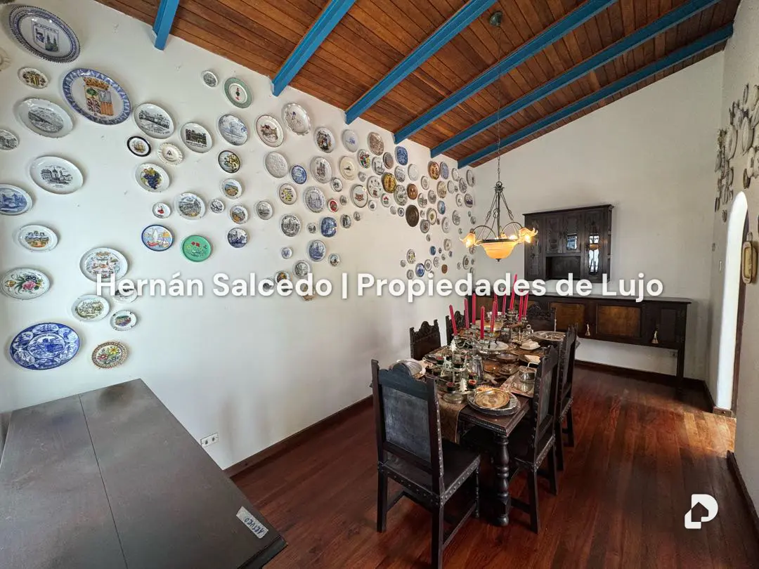 Casa en Cerro Verde, Caracas – 18