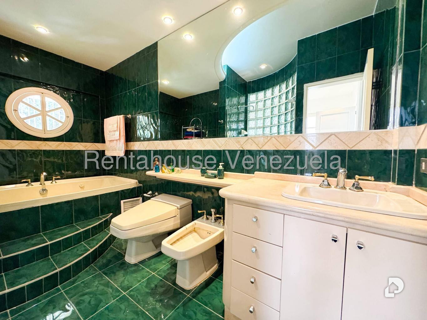 Casa en La Boyera, Caracas – 23