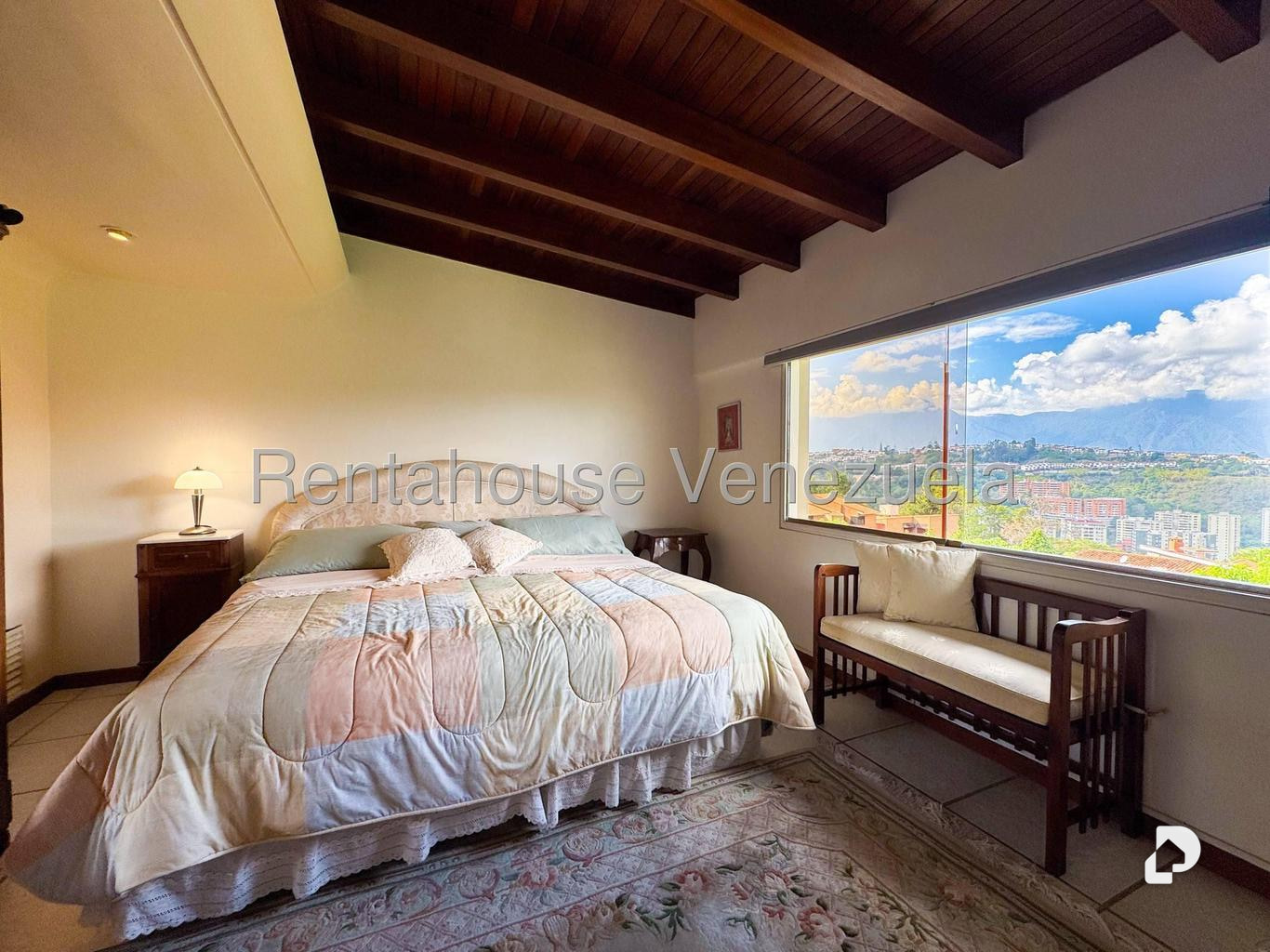 Casa en La Boyera, Caracas – 26