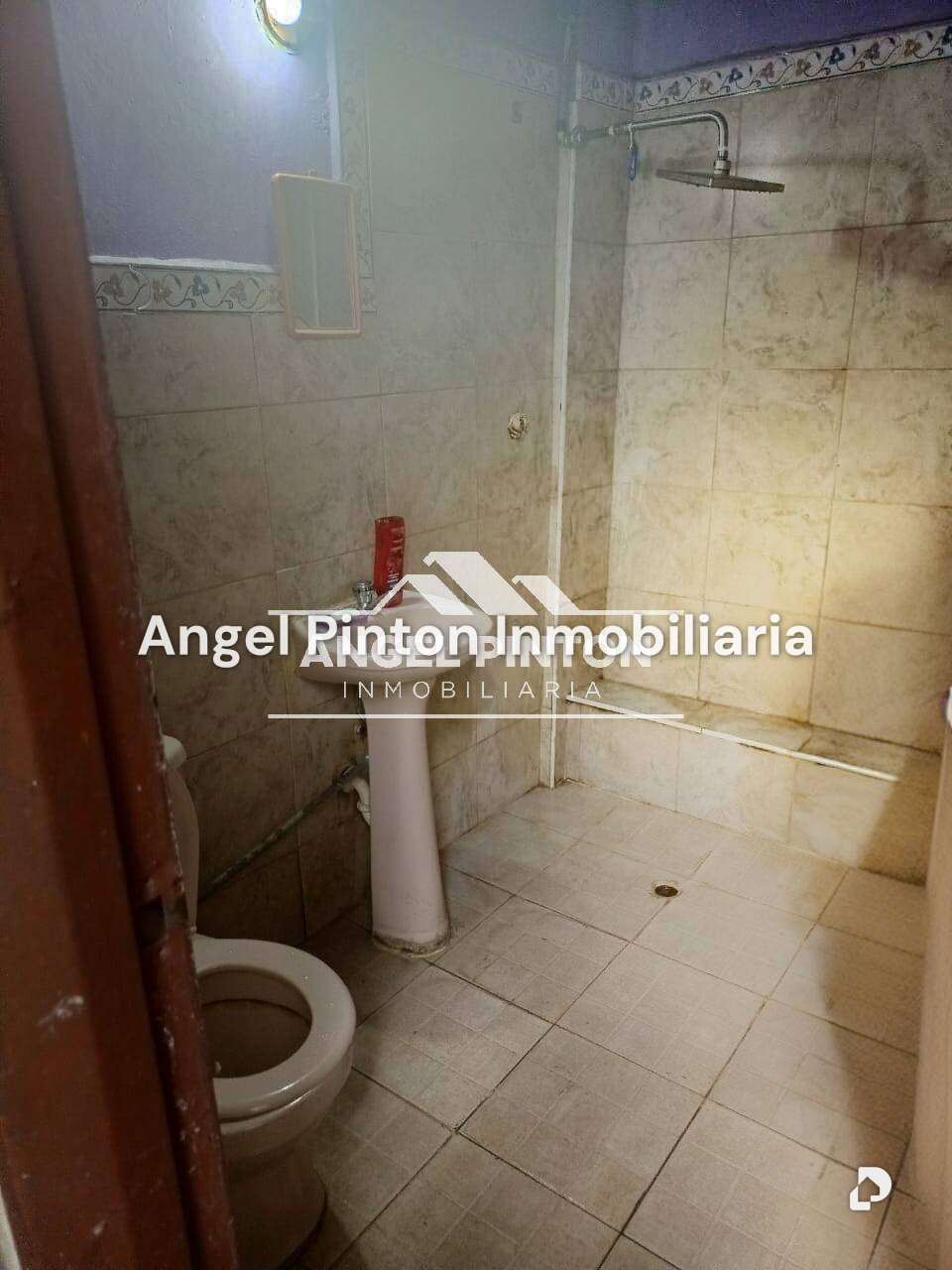 Local comercial en Avenida Principal de los Eucaliptus, Caracas – 7