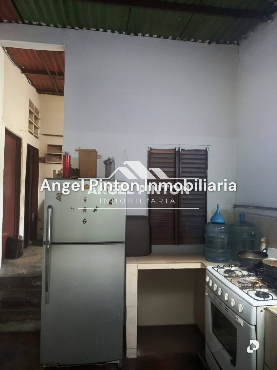 Local comercial en Avenida Principal de los Eucaliptus, Caracas – 3