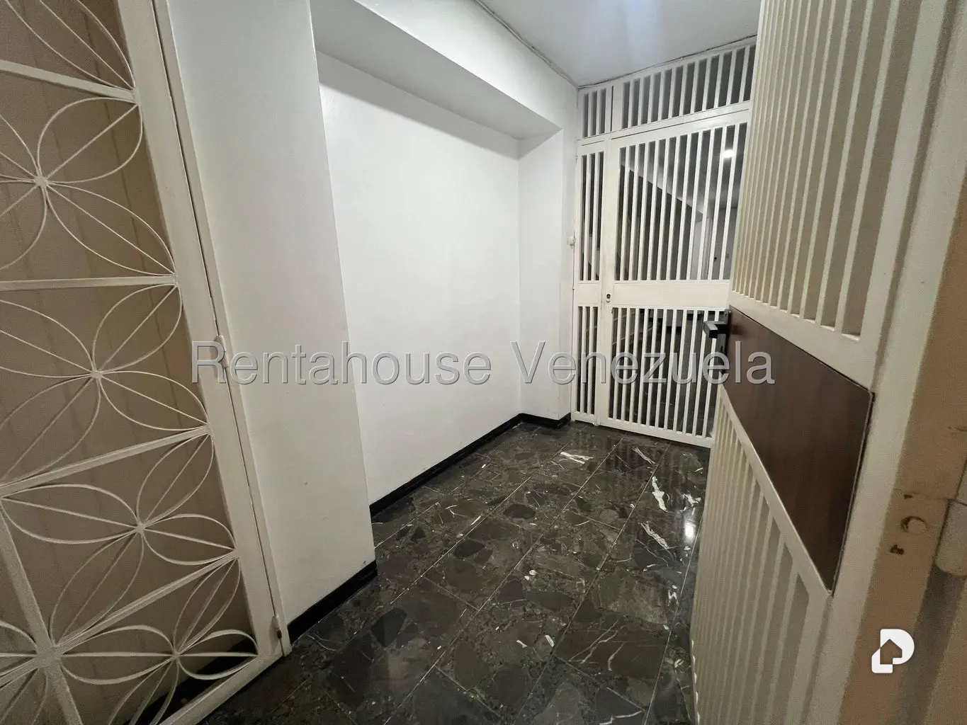 Apartamento en La Ciudadela, Caracas – 21