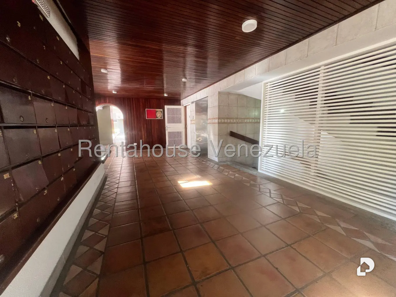 Apartamento en La Ciudadela, Caracas – 24