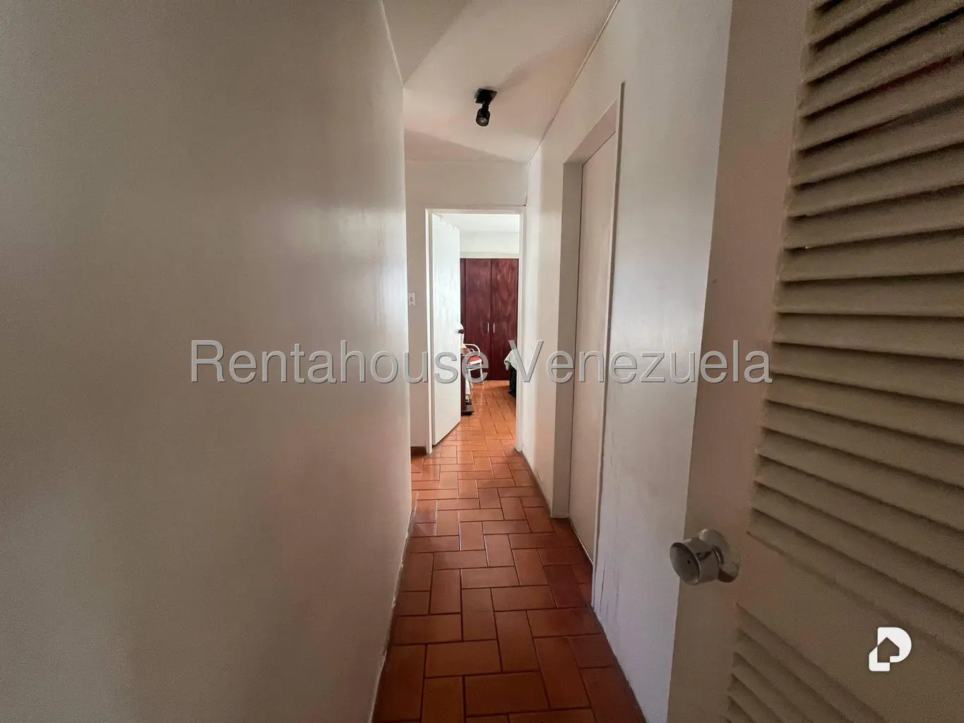 Apartamento en La Ciudadela, Caracas – 12