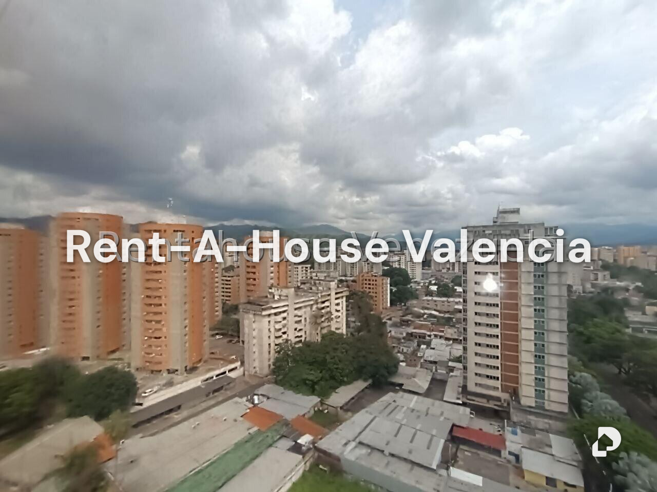 Oficina en Avenida Bolivar Norte, Valencia – 19