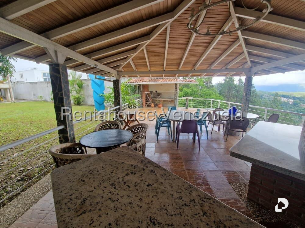 Casa en Lomas de La Lagunita, Caracas – 14