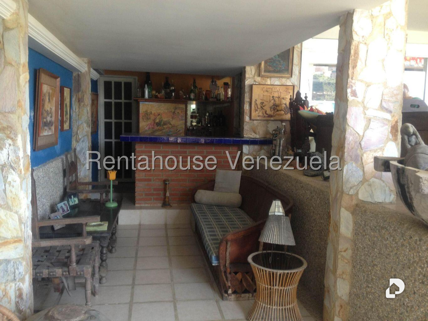 Casa en Lomas de La Lagunita, Caracas – 19