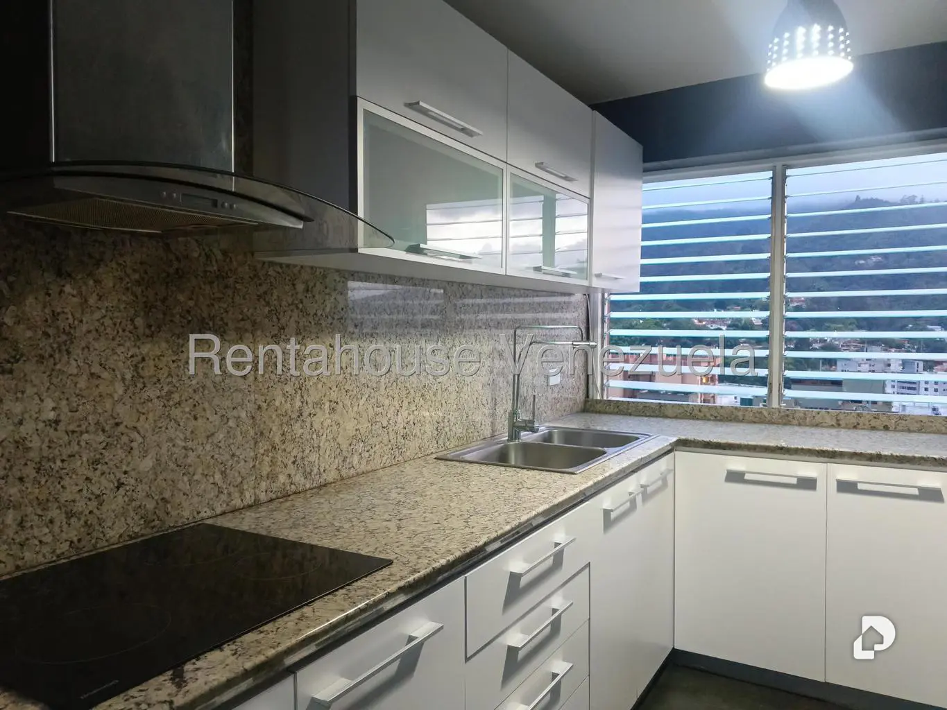 Apartamento en El Cigarral, Caracas – 12