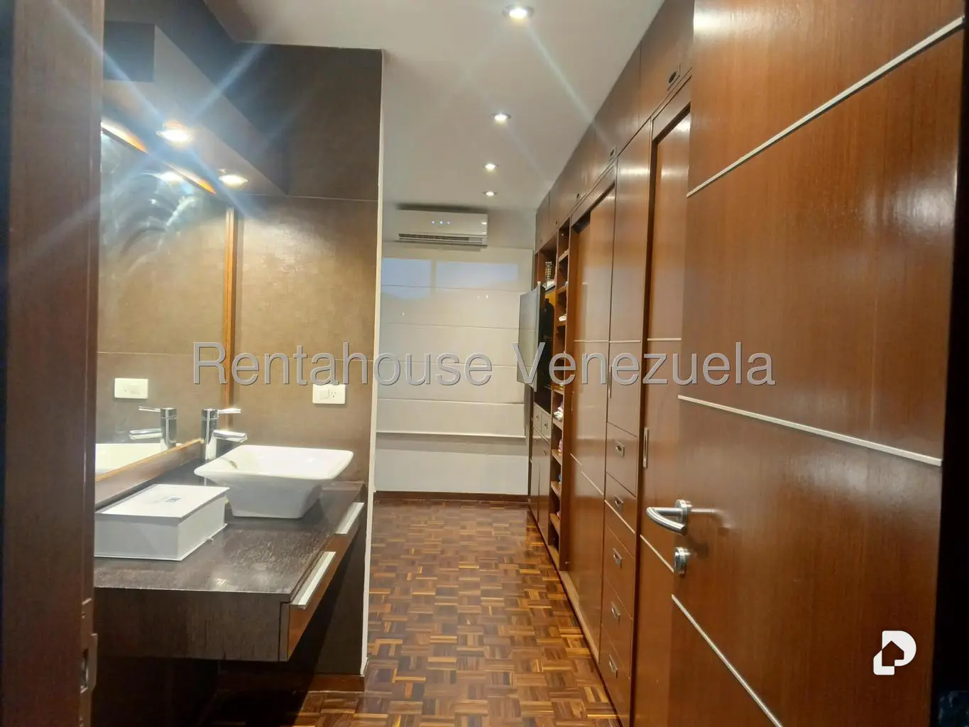 Apartamento en El Cigarral, Caracas – 25