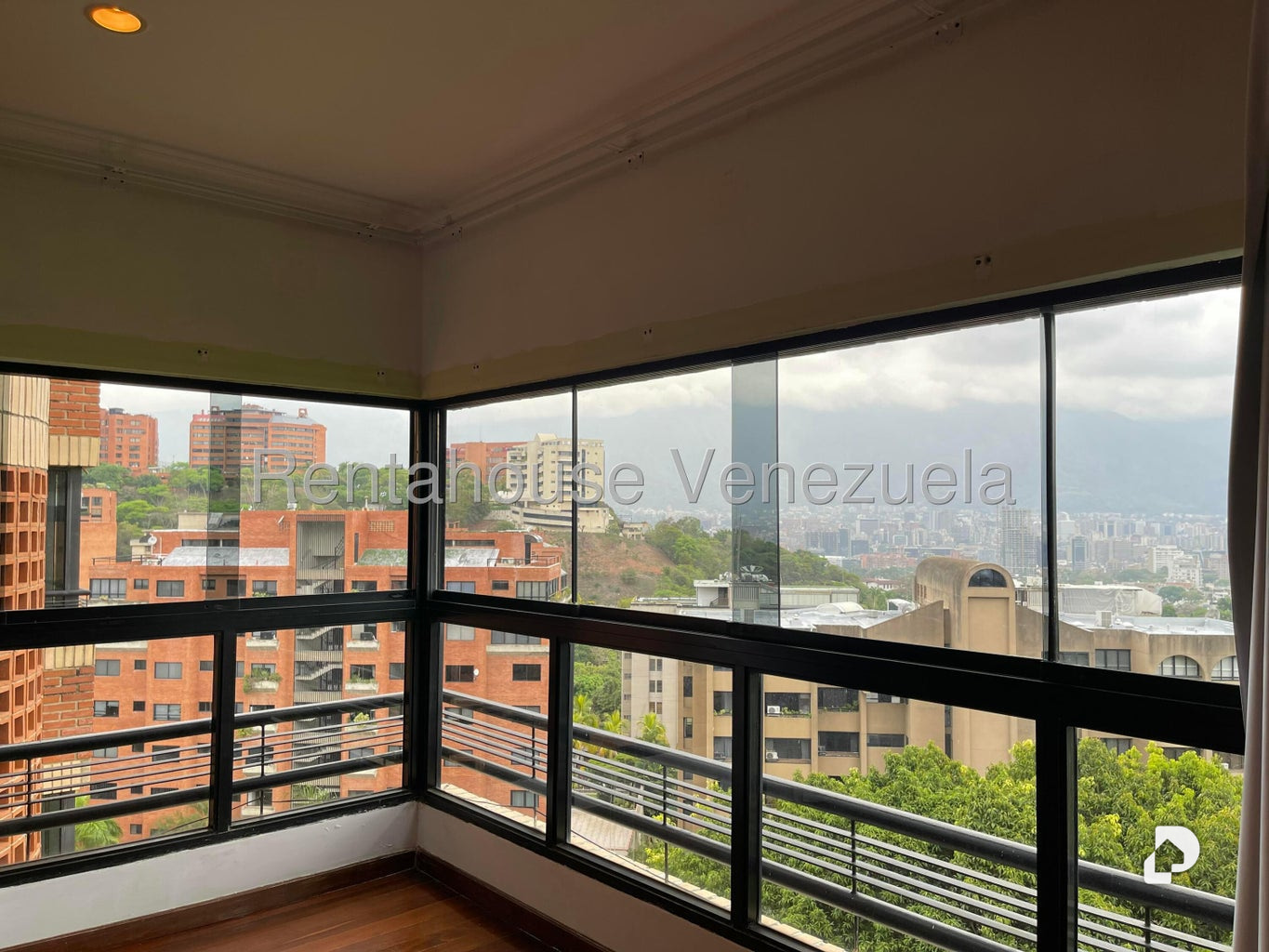 Penthouse en Colinas de Valle Arriba, Caracas – 51