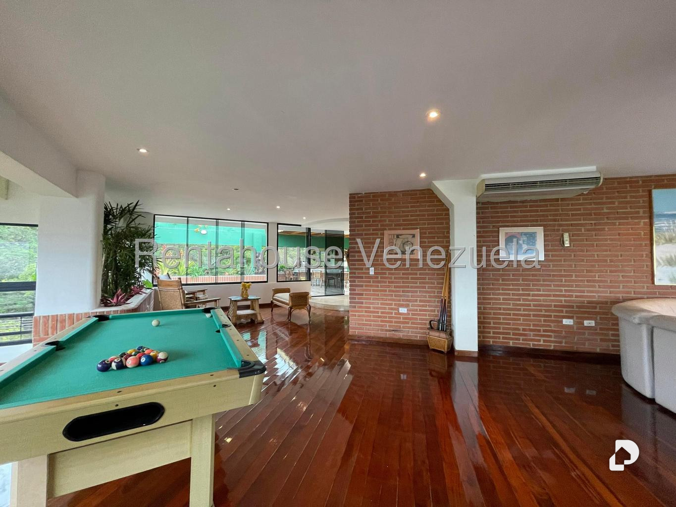 Penthouse en Colinas de Valle Arriba, Caracas – 85