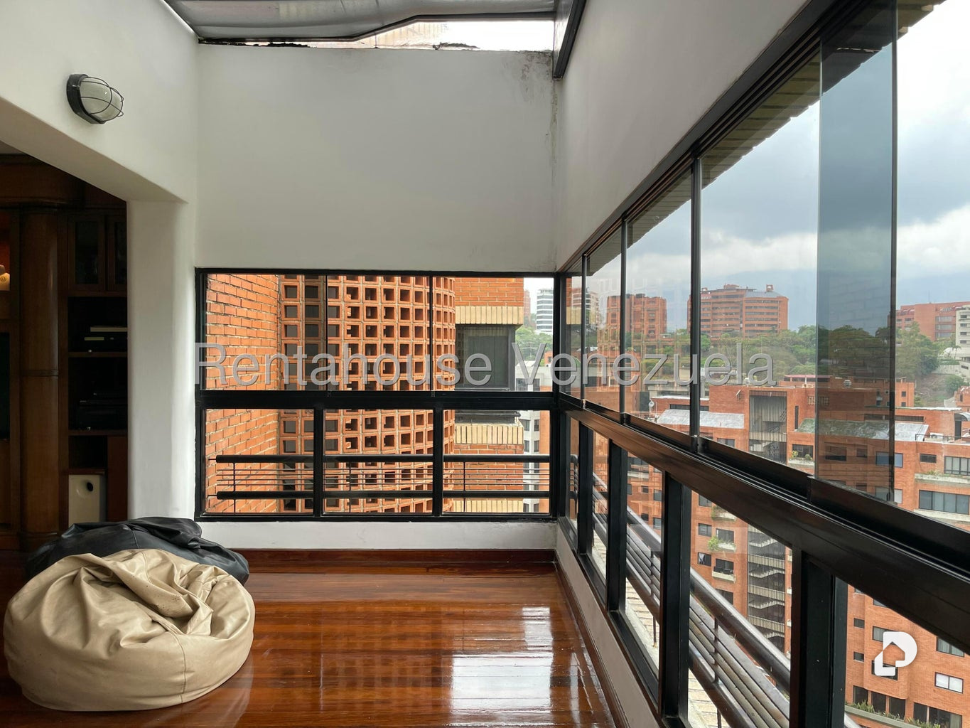 Penthouse en Colinas de Valle Arriba, Caracas – 77