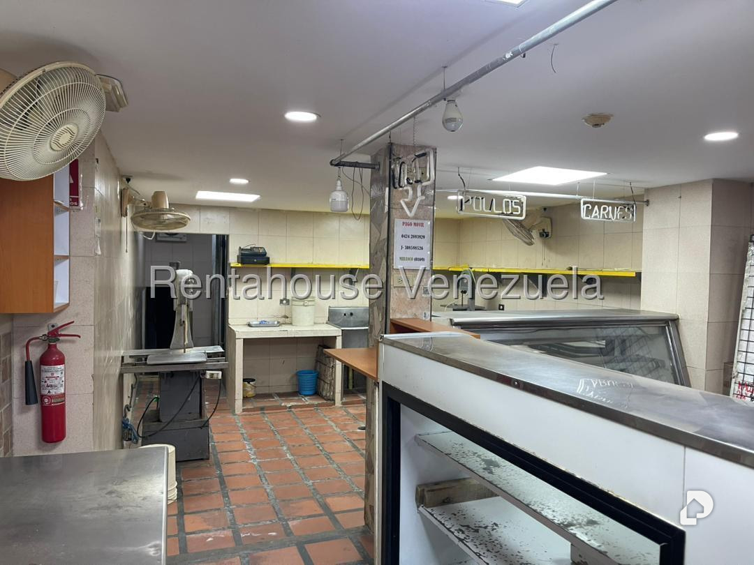Local comercial en El Valle, Caracas – 19