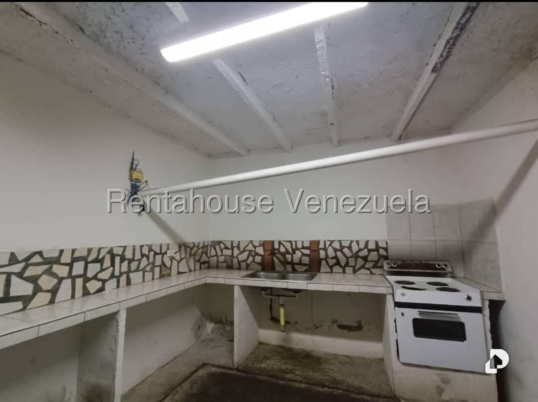 Local comercial en El Valle, Caracas – 6