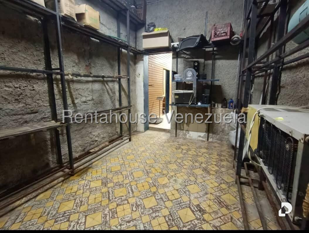 Local comercial en El Valle, Caracas – 8