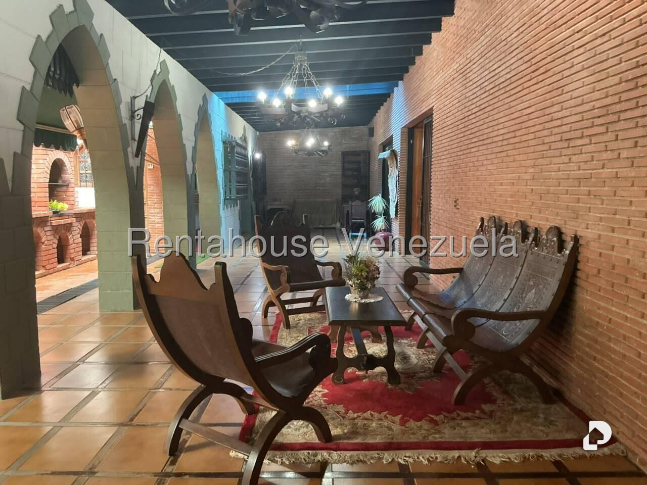 Casa en La Trinidad, Caracas – 17