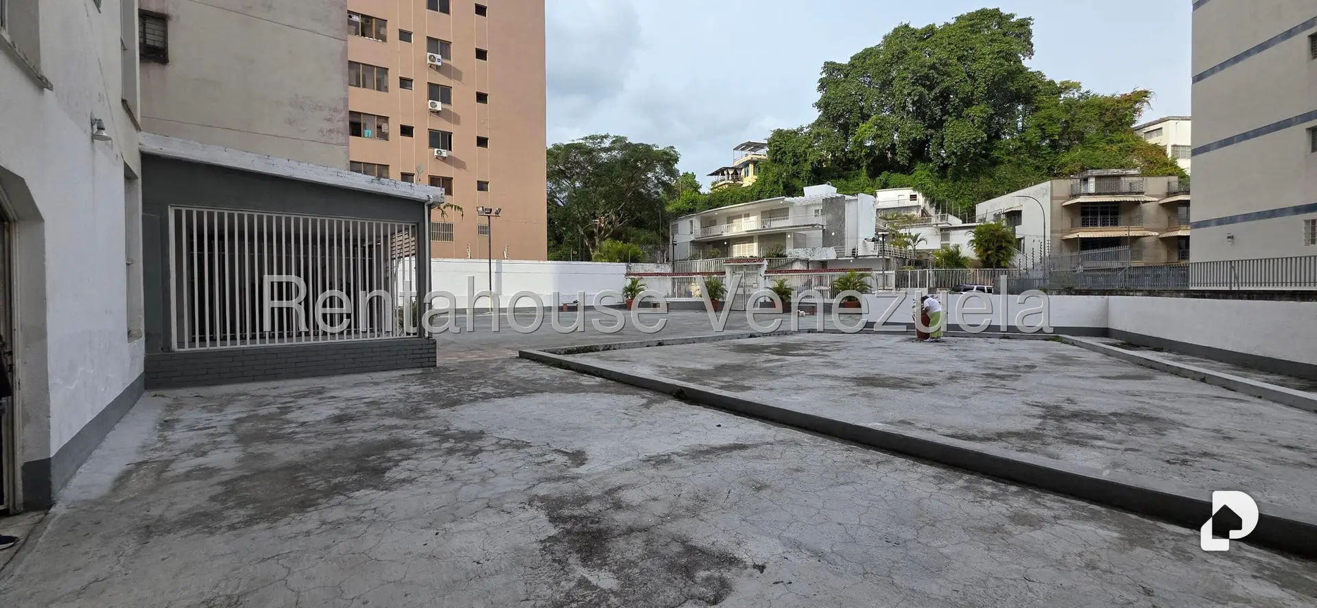 Apartamento en Colinas de Los Chaguaramos, Caracas – 3