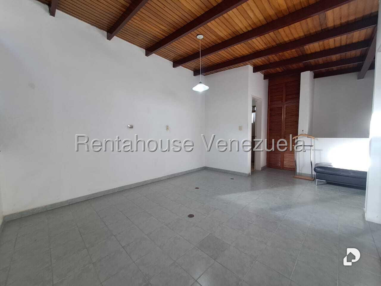 Casa en La Boyera, Caracas – 19