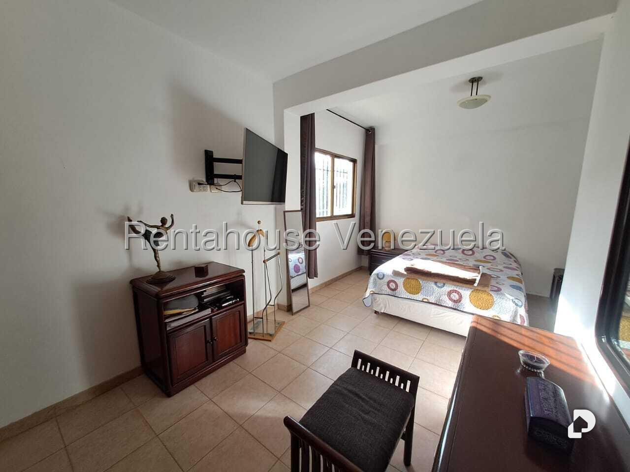 Casa en La Boyera, Caracas – 13