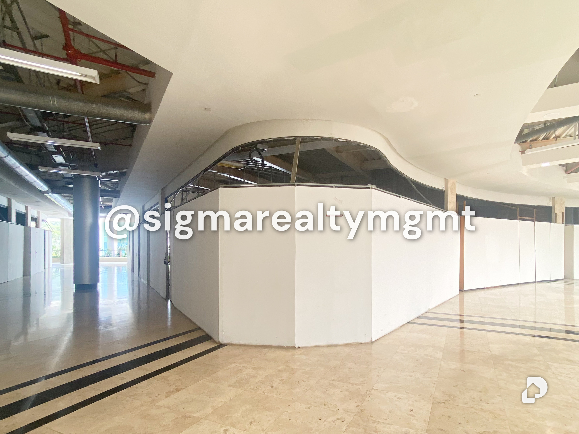 Commercial space in Cerro Verde, Caracas – 3