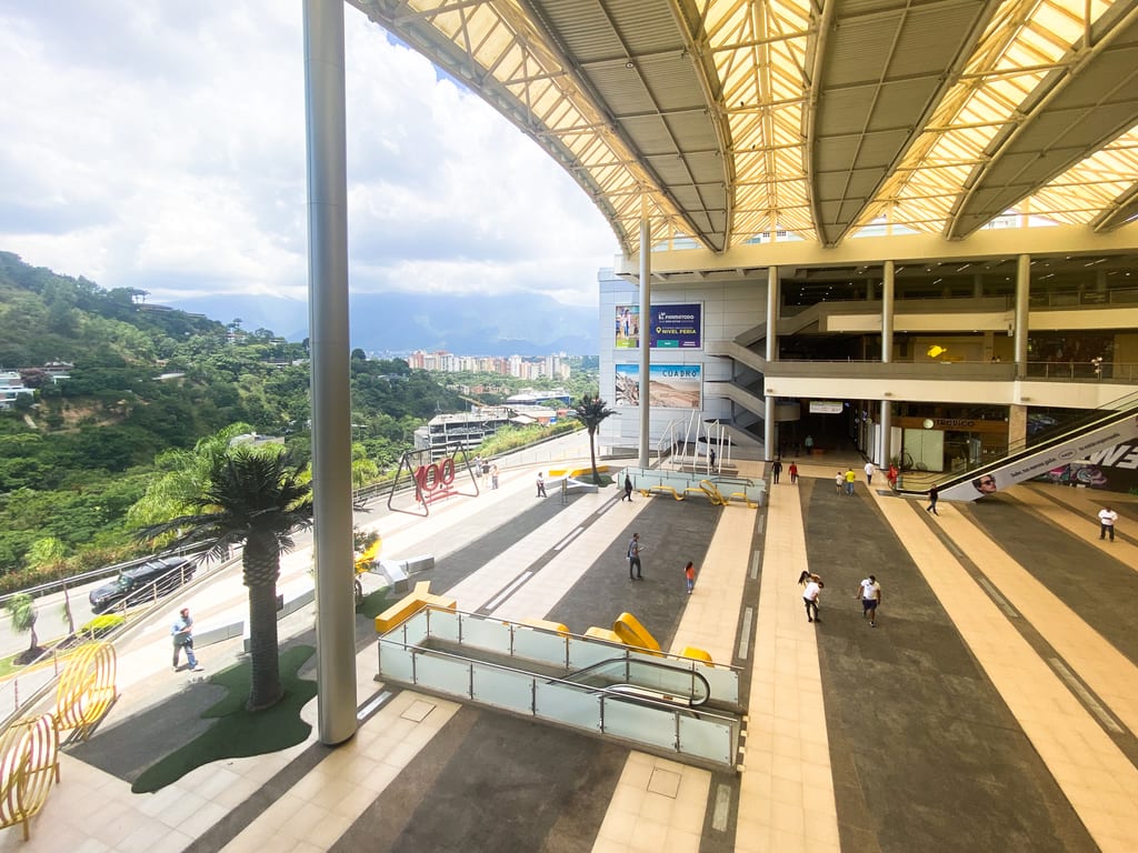 Commercial space in Cerro Verde, Caracas - 1