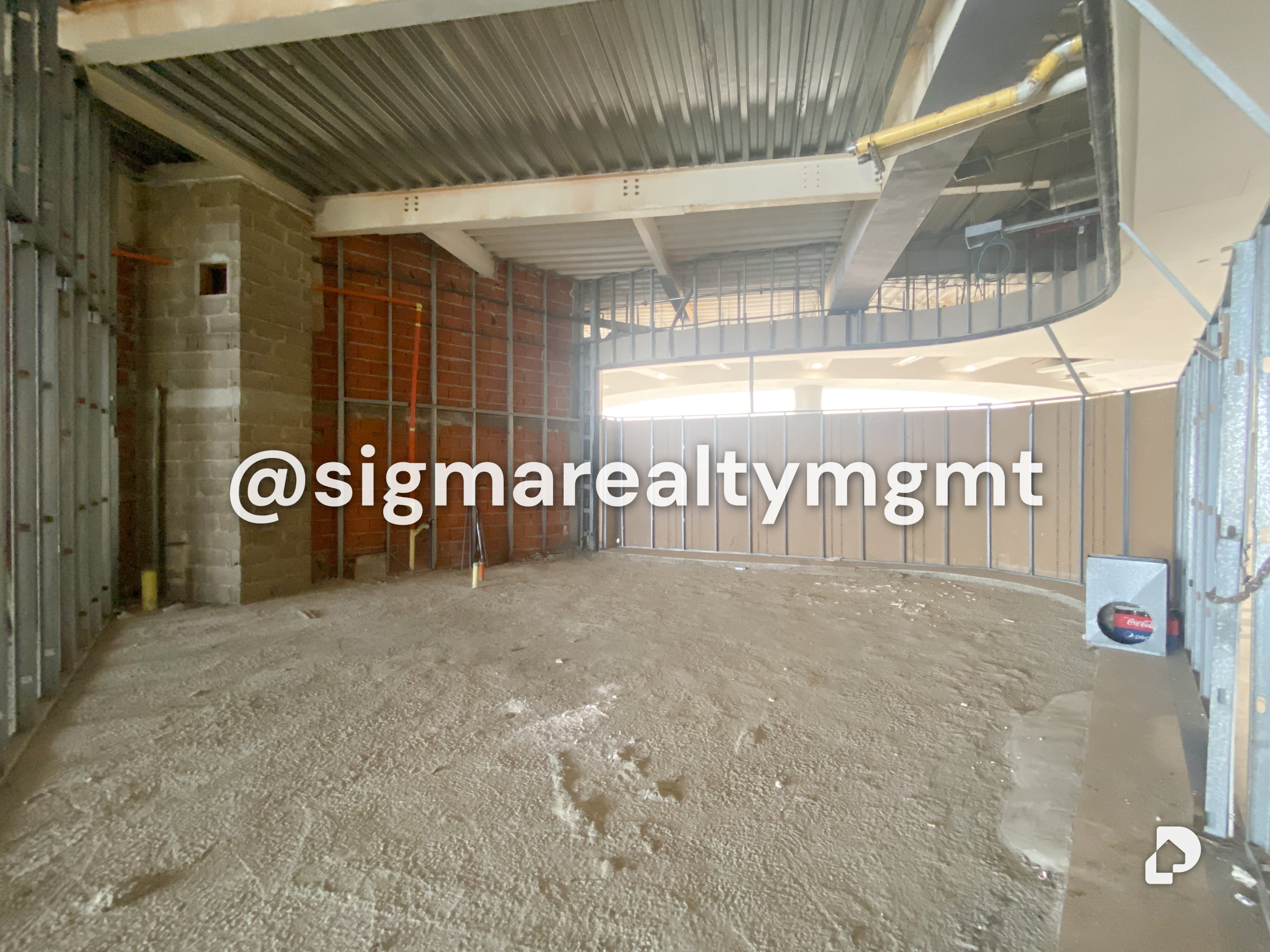 Commercial space in Cerro Verde, Caracas – 5