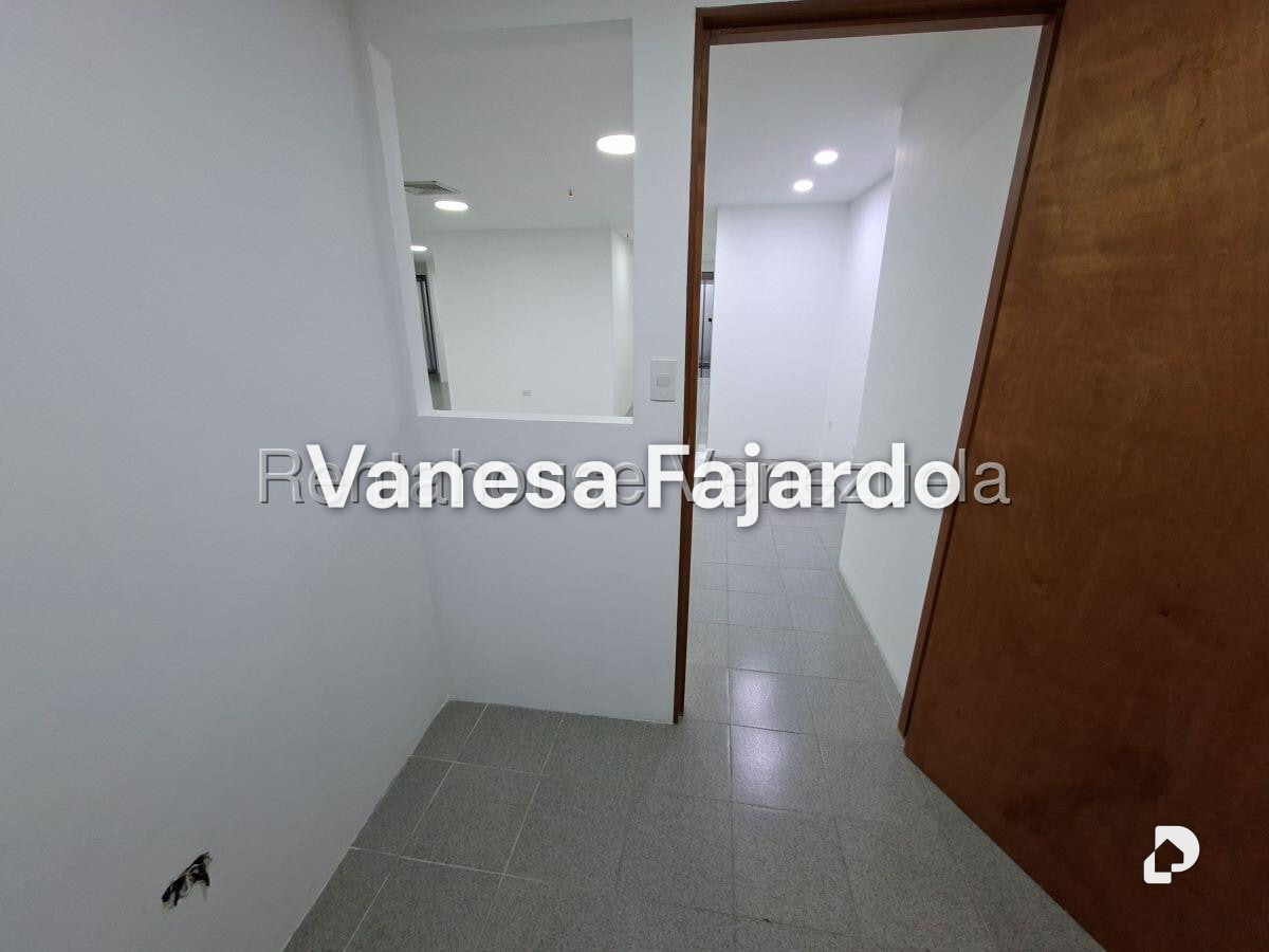 Oficina en Macaracuay, Caracas – 24