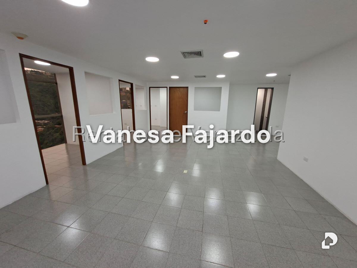Oficina en Macaracuay, Caracas – 17