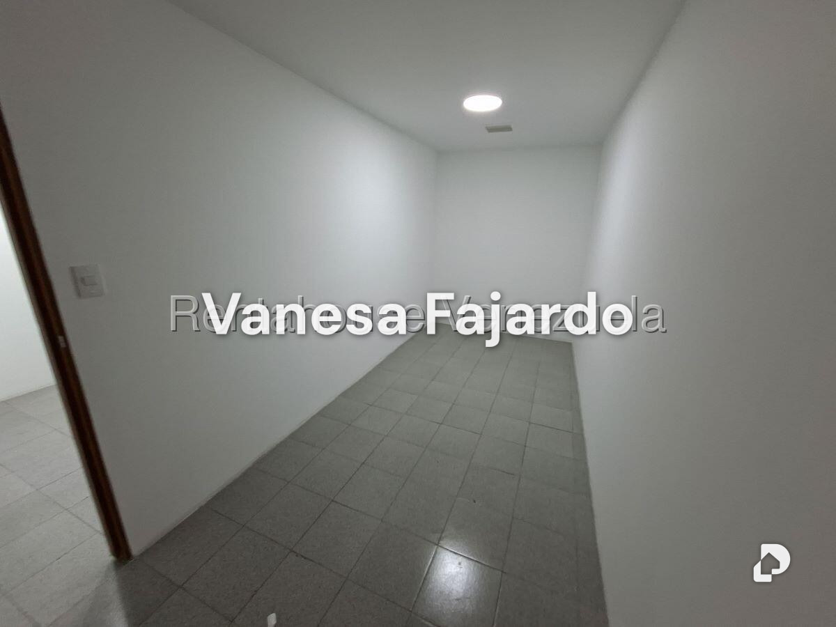 Oficina en Macaracuay, Caracas – 13