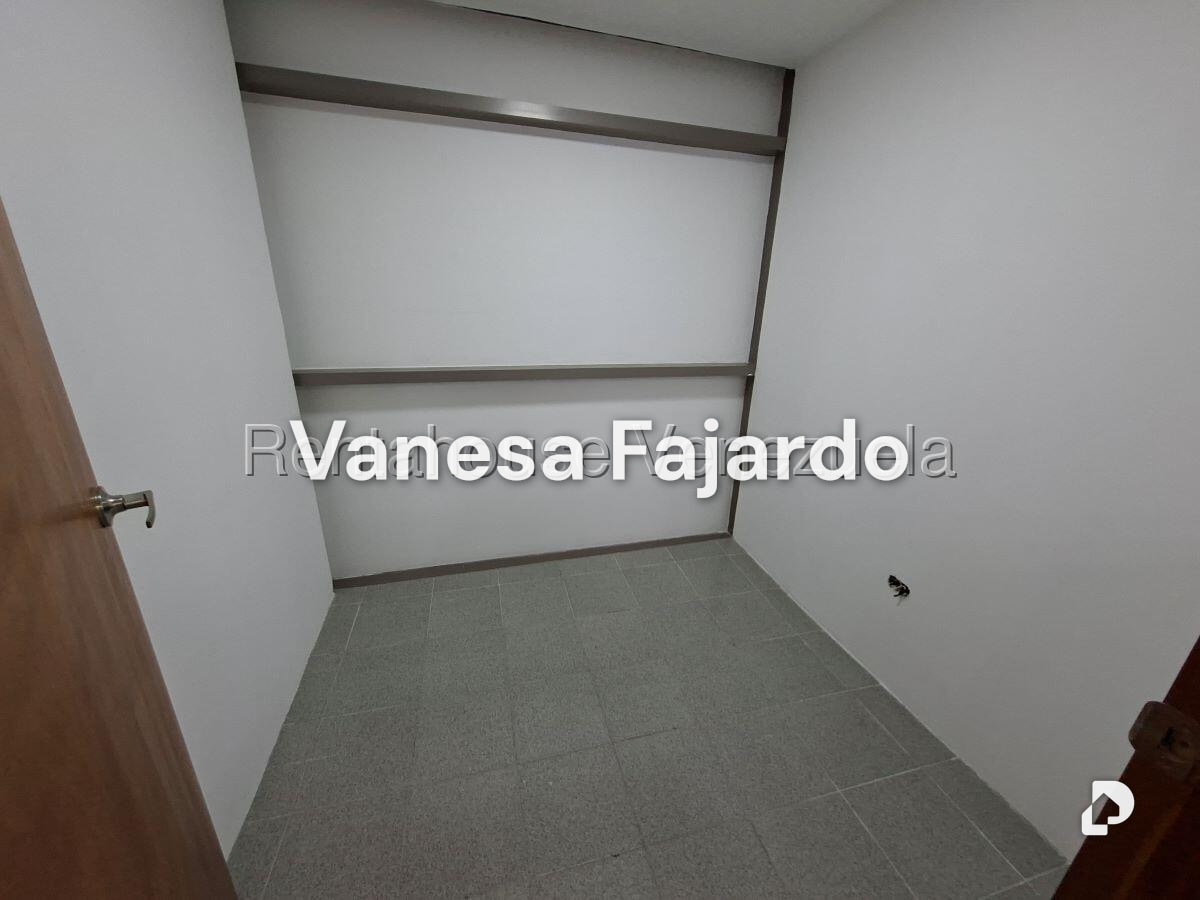 Oficina en Macaracuay, Caracas – 23