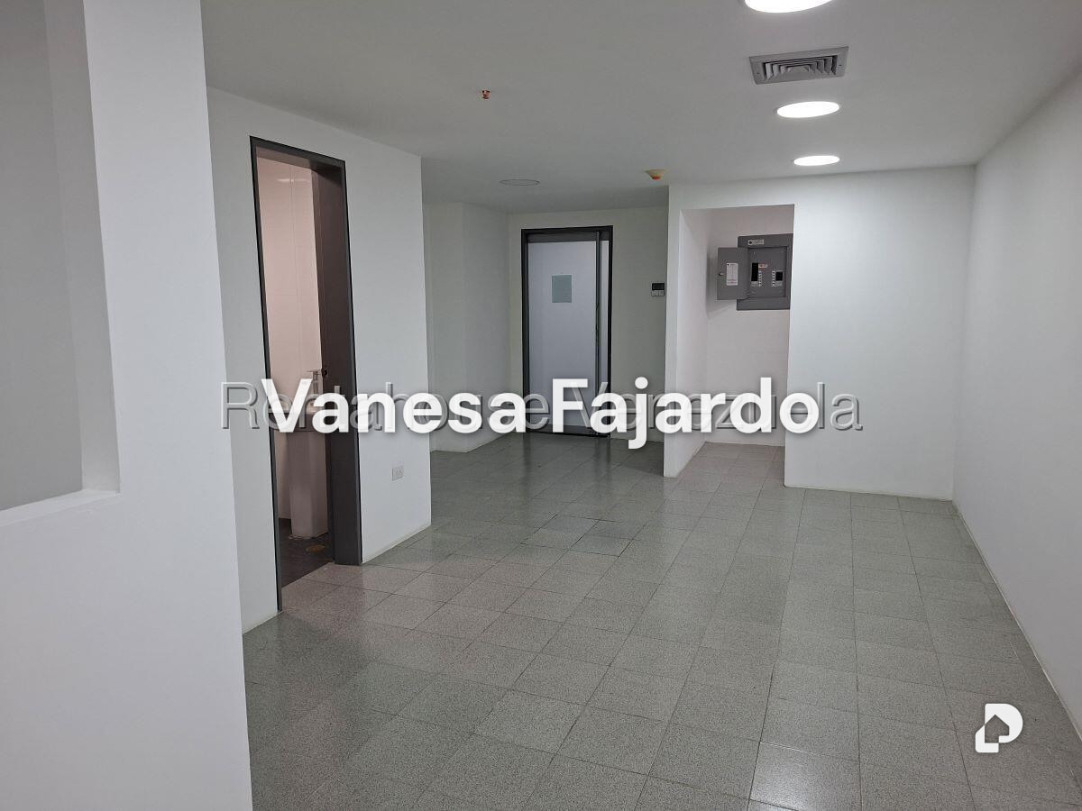 Oficina en Macaracuay, Caracas – 28