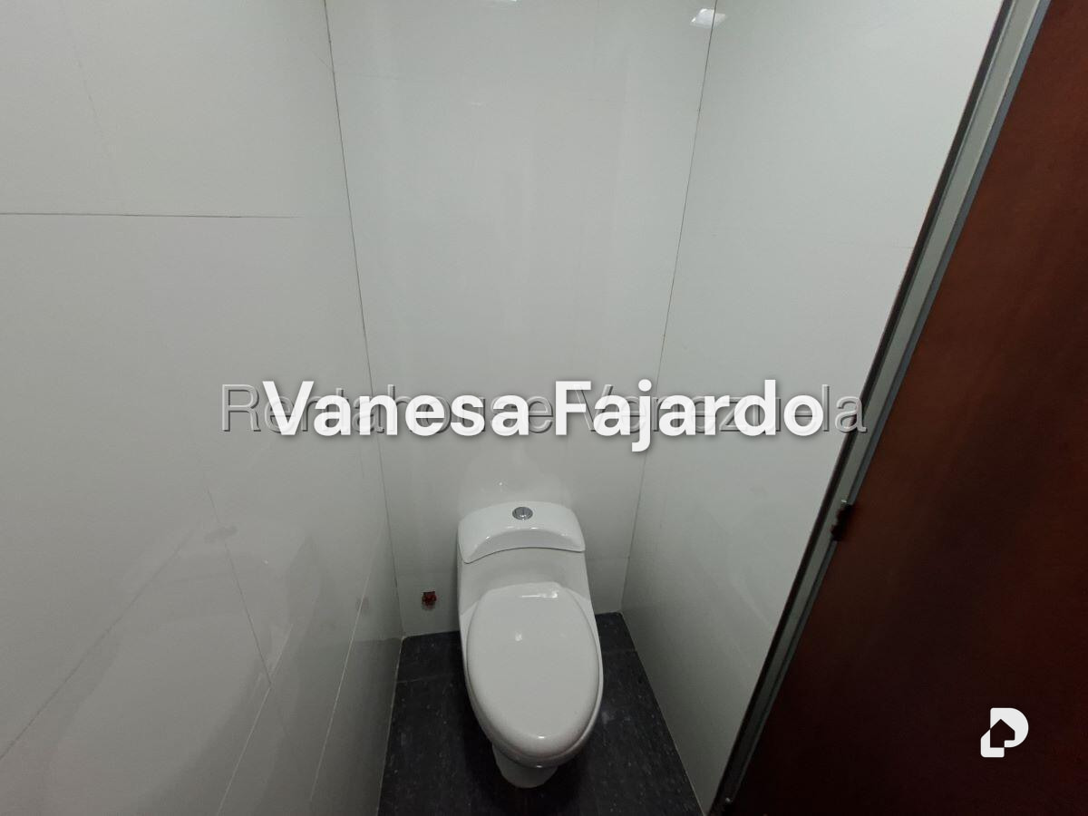 Oficina en Macaracuay, Caracas – 27