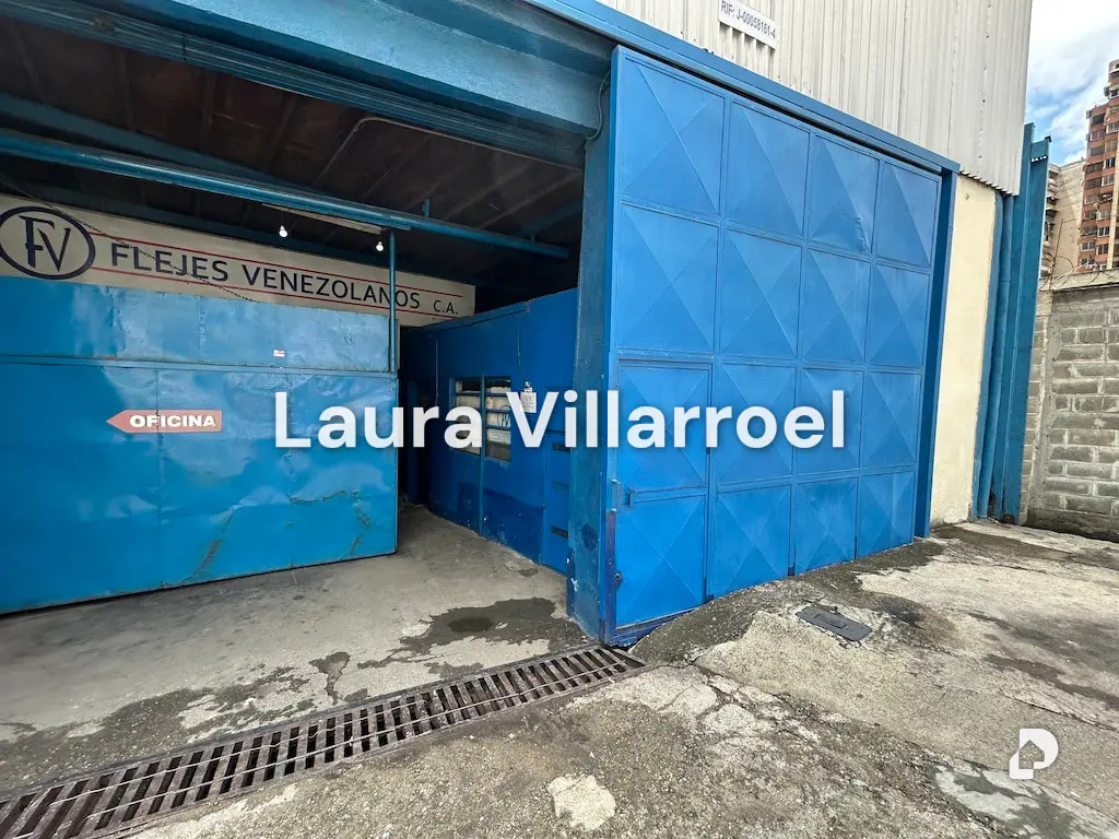 Galpón en Urbanización Industrial, Caracas – 13