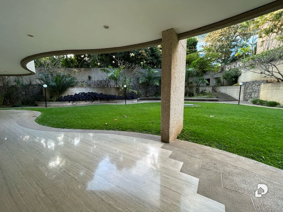 Apartamento en Los Chorros, Caracas – 22