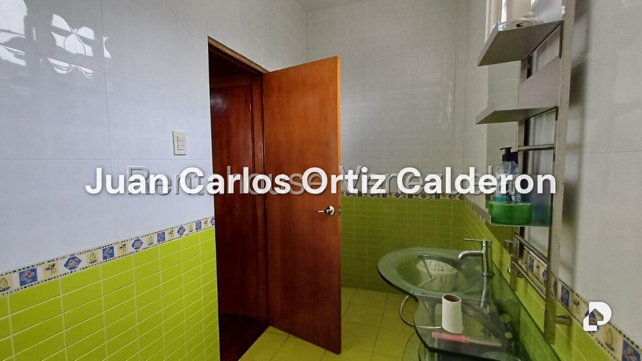 Casa en Prados del Este, Caracas – 29